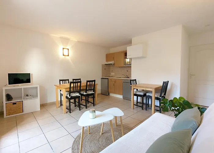 Au Pitot, 4* بيسكاروس-بلاج